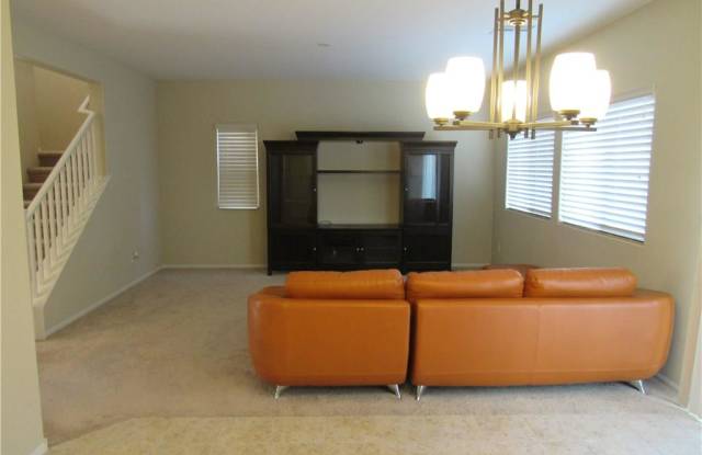 5424 Emerald Basin Street Gallery 3