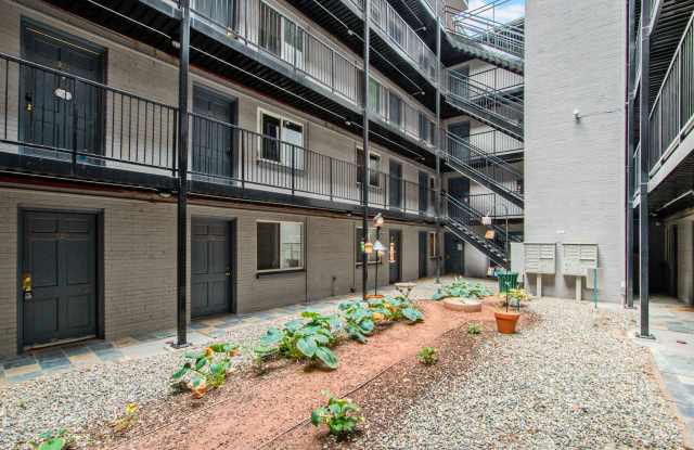Beautiful 1 Bed, 1 Bath Condo on Speer- Cherry Creek Area - 336 Grant Street, Denver, CO 80203