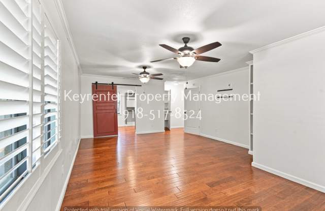 ONE OF A KIND BIXBY RENTAL WITH SPRAWLING YARD! MOVE IN READY! Gallery 4