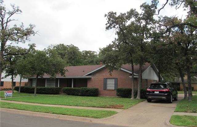 1705 Hilltop Lane Gallery 2