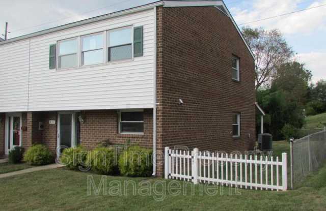 425 Bethlehem Court Gallery 1