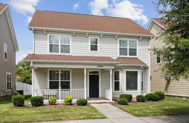 4 Bedroom, 2.5 Bath - Upstairs Laundry & Primary Suite - Near Peninsula Town Center Gallery 1