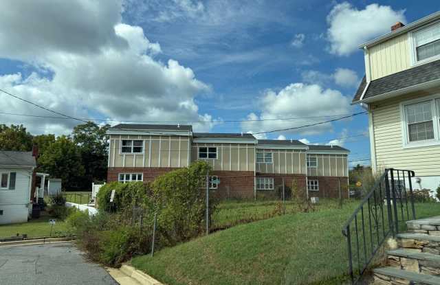 913 SPA Road photos photos