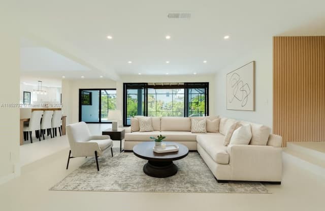 7761 SW 169th St photos photos
