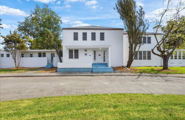 390 W. Essex Rd. - 4++ bedroom | 5.5 bath | Single family home - 390 West Essex Drive, Alameda, CA 94501 390 W. Essex Rd. - 4++ bedroom | 5.5 bath | Single family home - 390 West Essex Drive, Alameda, CA 94501