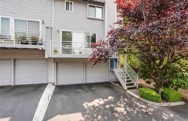 Beautiful 2 Bed 1.5 Bath in Sought After Woodridge, Bellevue. photos photos Beautiful 2 Bed 1.5 Bath in Sought After Woodridge, Bellevue. photos photos