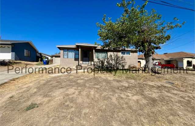 Charming 3 Bed/1 Bath House w/ RBP  Security Deposit Alternative Option photos photos