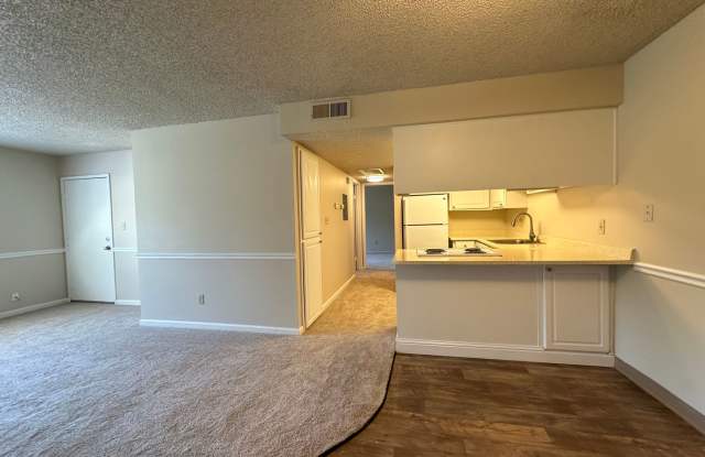 Northridge Terrace Apartments at 4900-4948 Stamas Lane, Fair Oaks California Gallery 2