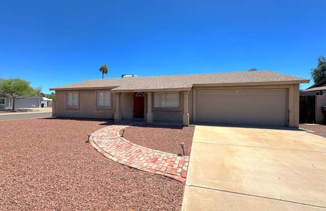 4061 E Ludlow Dr photos photos