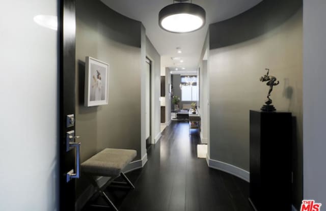 1304 ROXBURY Drive Gallery 2