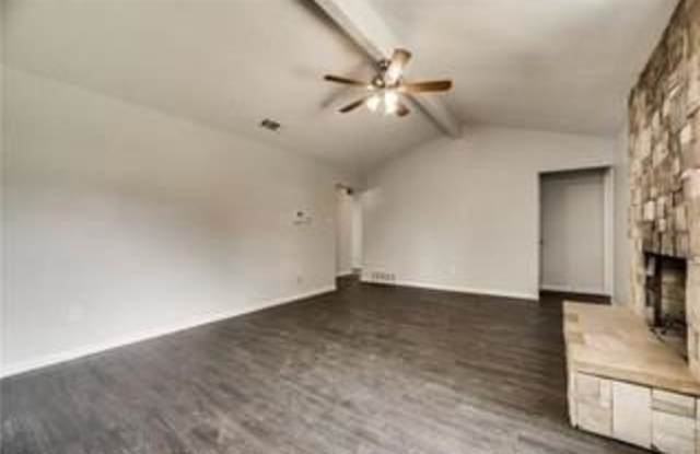 5021 Emerald Lake Drive Gallery 4