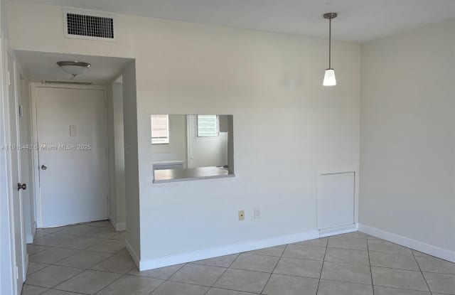 20200 NE 27th Ct photos photos