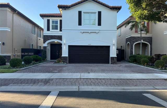 11229 NW 44th Ter photos photos