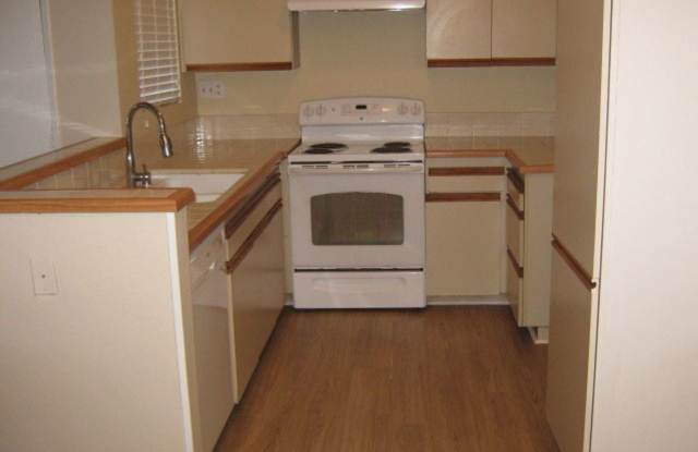 27641 Susan Beth Way #G Gallery 4