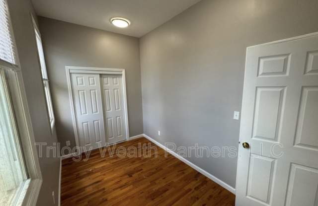 224 S. 7th Street - 1B Gallery 4
