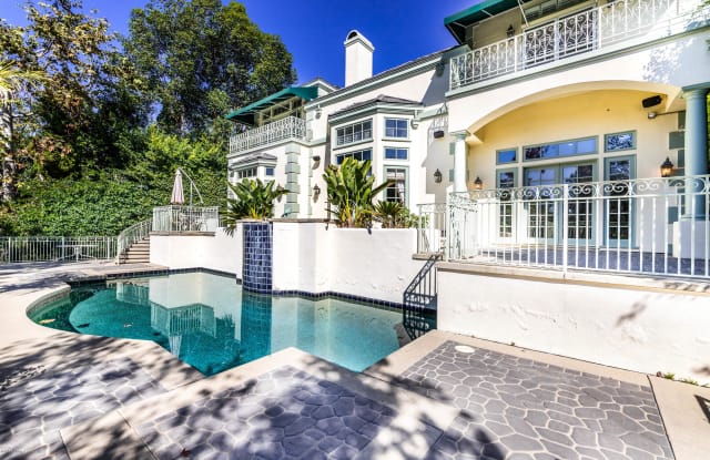 2267 Weybridge Lane - 2267 Weybridge Lane, Los Angeles, CA 90077