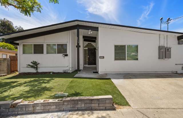 4928 54th St. photos photos