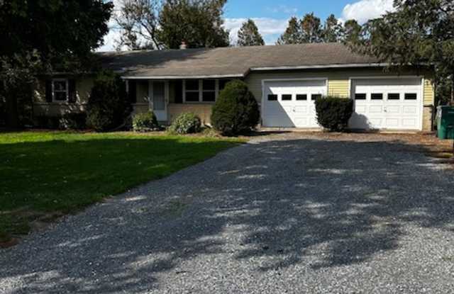 3 BEDROOM RANCH HOUSE FOR RENT IN LEESPORT PA - 187 Bloomsburg Road, Berks County, PA 19533