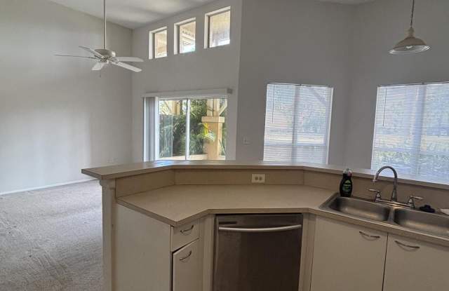 4831 Via Palm Lakes Gallery 4