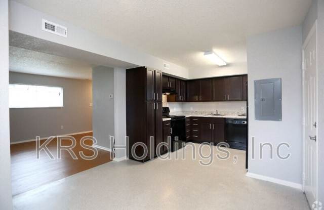 925 41st Gallery 1