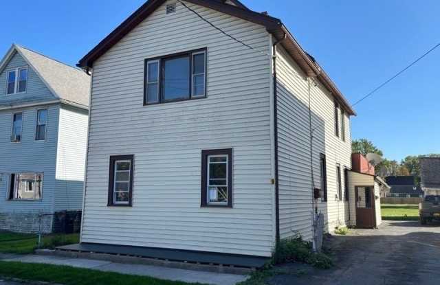 9 Roland Upper Avenue - 9 Roland Avenue, Lackawanna, NY 14218