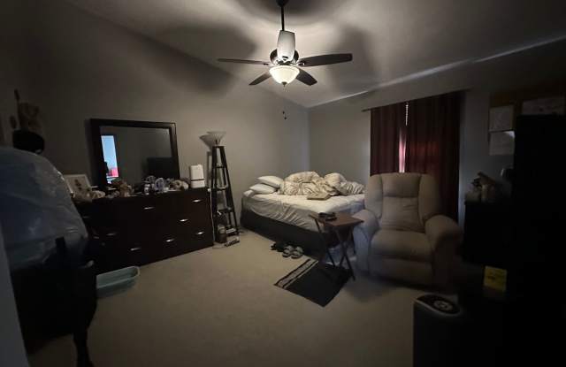 2 bedroom 2 bath home west side springfield 1650.00 Gallery 4