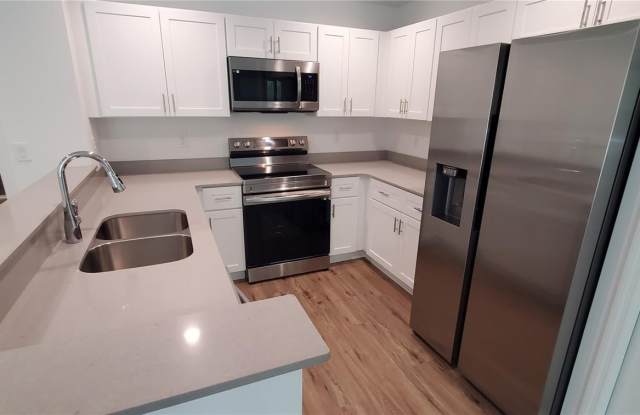 2507 6TH AVENUE DRIVE E Gallery 4