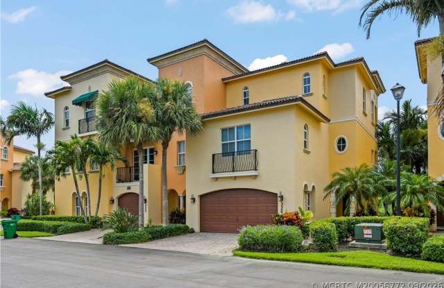 226 Ocean Bay Drive Gallery 2