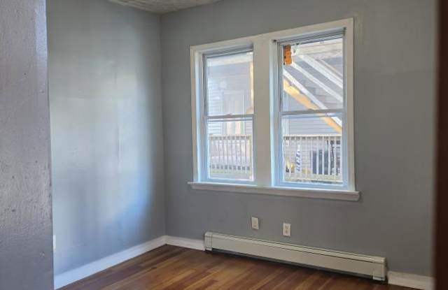 151 Salem Gallery 2