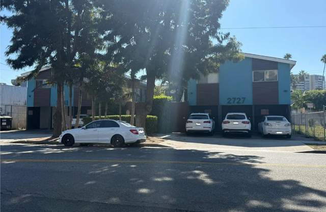 2727 Abbot Kinney Apartments, Venice CA Gallery 3