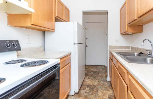 29408 DequindreUnit 203 photos photos