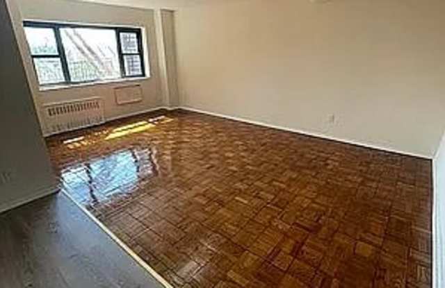 4265 Webster Ave Apt 2D photos photos
