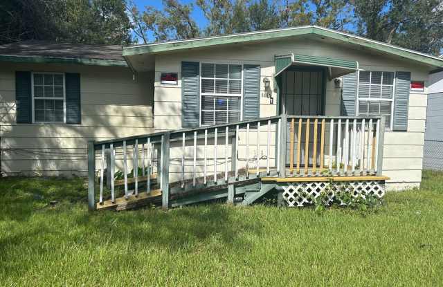 3/1 for rent on the Northside! - 1887 West 4th Street, Jacksonville, FL 32209