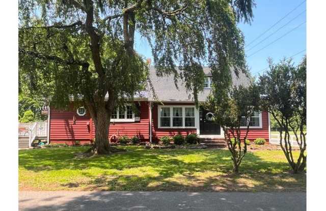 279 PALATINE ROAD photos photos