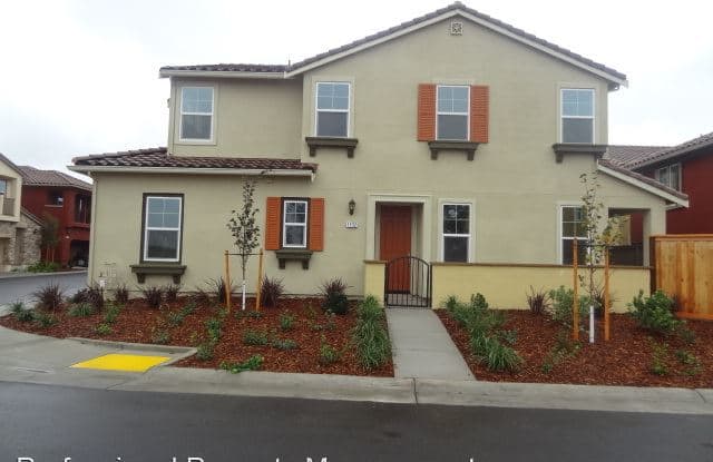 1532 Avanti - 1532 Avanti Drive, Roseville, CA 95661