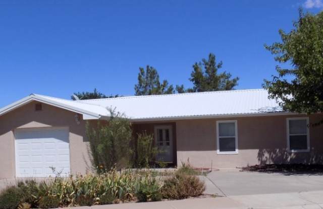 502 Laura Court located in Belen, NM! photos photos