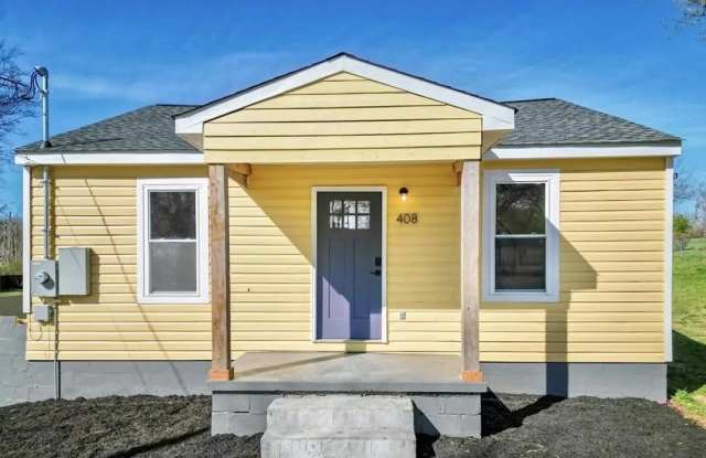 408 Green Acres Drive photos photos