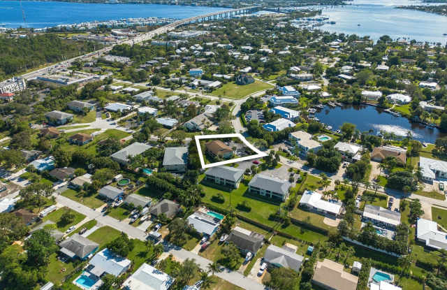 983 NW Spruce Ridge Drive photos photos