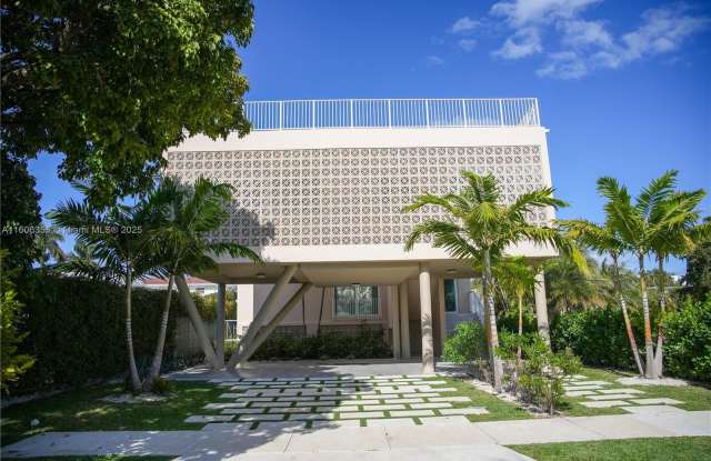 1065 NE Little River Dr - 1065 Northeast Little River Drive, Miami, FL 33138