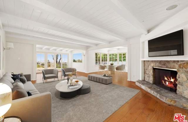2120 Linda Flora Dr Gallery 2