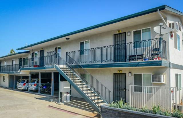 Coleen Court photos photos