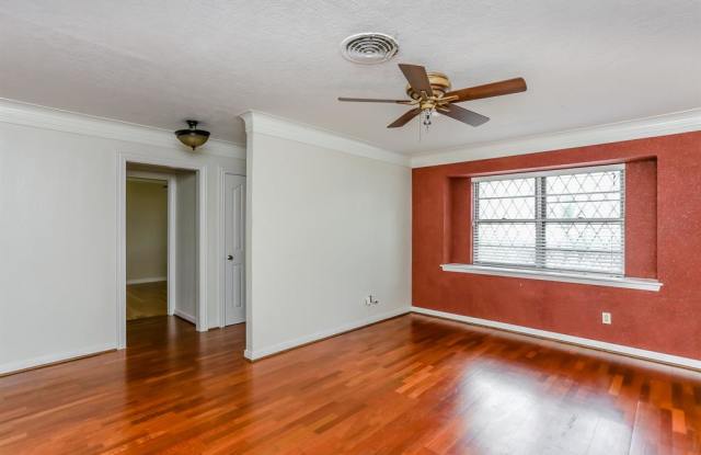 7507 Barberton Drive Gallery 4