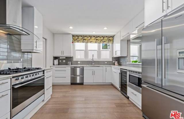 1216 Greenacre Ave photos photos
