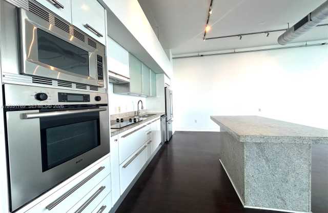 7934 West Drive Gallery 4