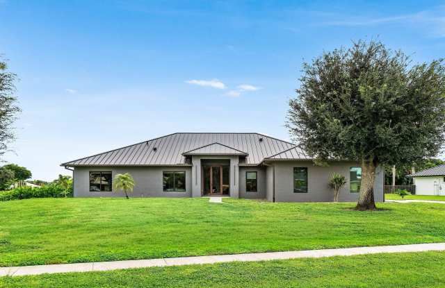 1050 Fairdale Way Gallery 1