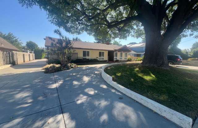 Beautiful, Ranch-Style, 4 Bedroom, 3 Bathroom, North Hills Home for Lease! Ready for Move In! photos photos