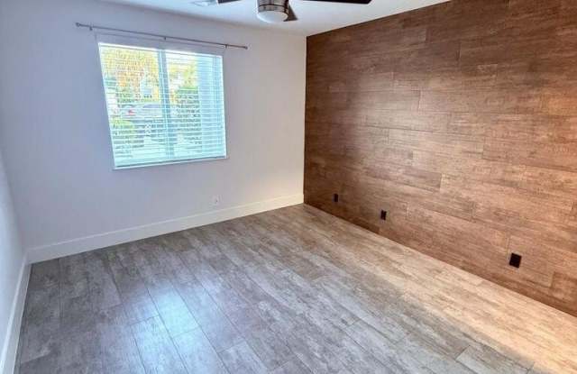 3805 S OLIVE Avenue Gallery 2