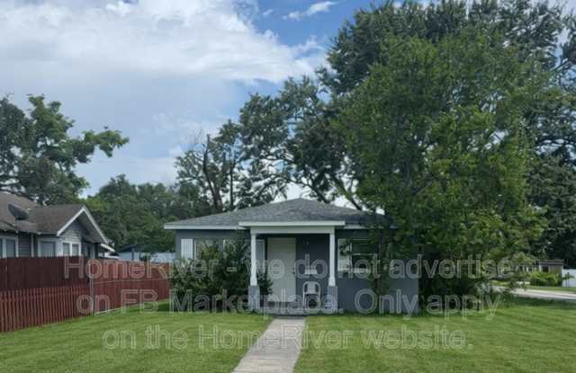 2866 Emerson Ave S - 2866 Emerson Avenue South, St. Petersburg, FL 33712