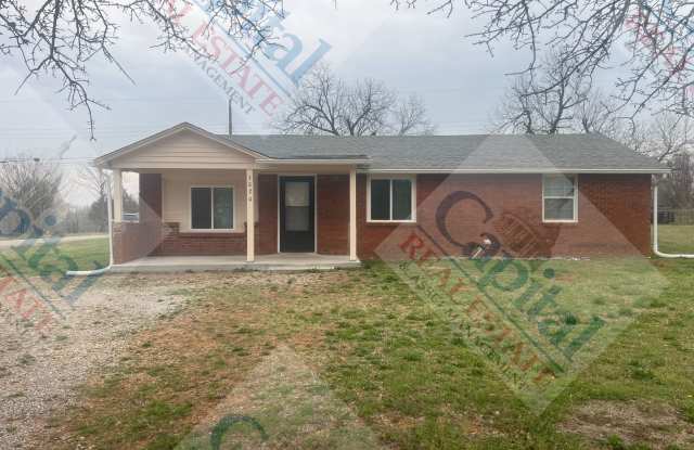 Charming 3 Bedroom photos photos