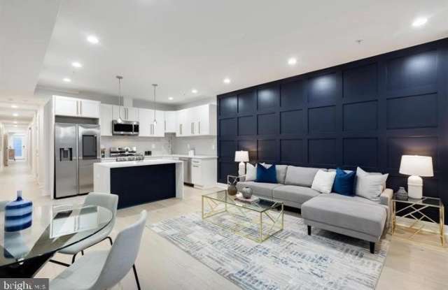 525 KENNEDY Street NW unit: 1 photos photos